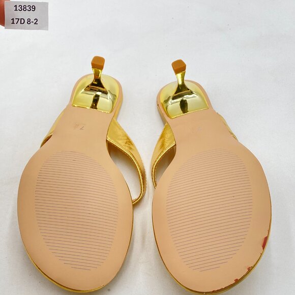 Pazzion Gold Open Toe Kitten Heels Flip Flop Slip On Low Heel Thong Sandal - Picture 6 of 7